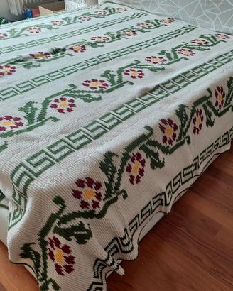 Coperta all'uncinetto in lana