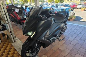 Yamaha TMAX 560 IN PROMO A 7.790 € !!!