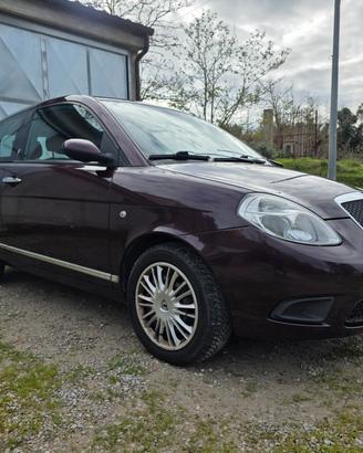 Lancia Ypsilon 1.2 Platino