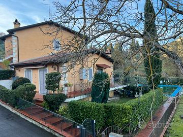 Appartamento in cetona res. Aiuola