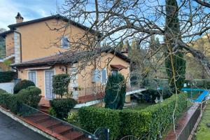 Appartamento in cetona res. Aiuola