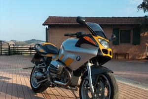 BMW r1100s