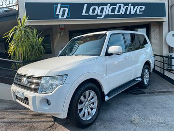 Mitsubishi Pajero Wagon 3.2 D-iD 200cv aut Intense