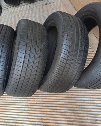 4 pn 215 55 17 Pirelli con montaggio 