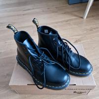 Dr. Martens 