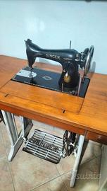 Macchina per cucire Singer anno 1955