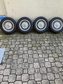 Cerchi in lega gommati Fiat 500 d’epoca