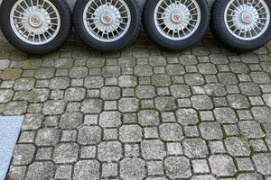 Cerchi in lega gommati Fiat 500 d’epoca