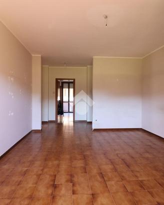 4 LOCALI A TERNI