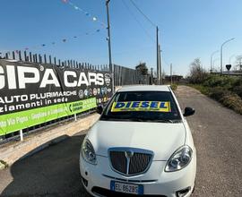 Lancia Ypsilon 1.3 MJT 75 CV Unyca