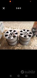 4 cerchi in lega da 15 per Audi