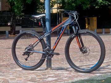 Fuji Nevada One.7 (27.5) cambio SRAM