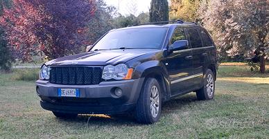 grand cherokee overland