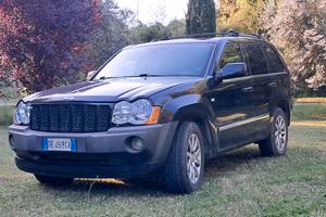 grand cherokee overland