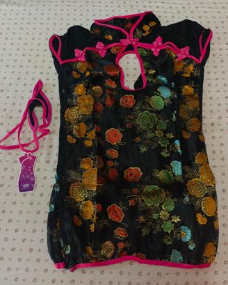 Abito corto still Qipao Nero con Fiori dorati