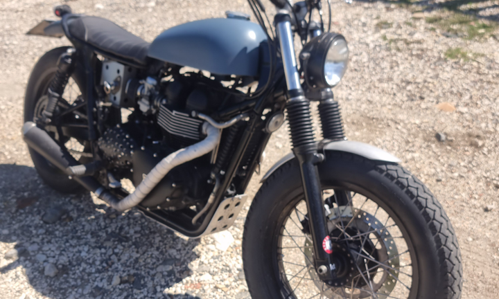 Triumph Scrambler 900 custom "brat"