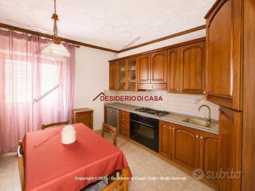 Casa, Ventimiglia di Sicilia.
