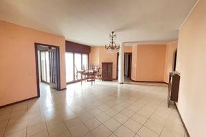 Appartamento di 120 m² con 3 locali e box auto dop