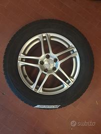 Pirelli scorpion winter + 4 cerchi in lega DEZENT