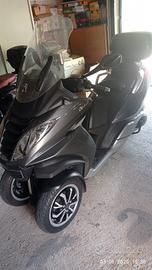 Peugeot Metropolis 400