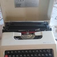 Antica macchina da scrivere Antares