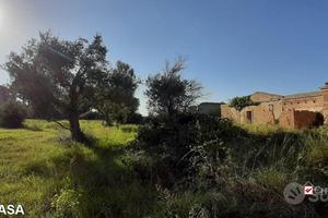 Terreno con rudere - Spartà