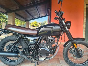 Brixton cromwell 125 cc.  anno 2022.   1700km