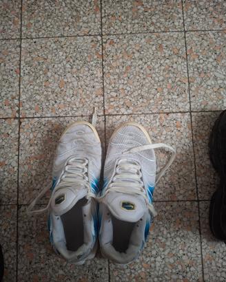 tn bianche e blu taglia 42
