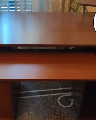 scrivania per computer 