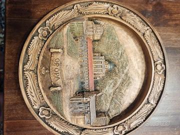 piatto in gesso santuario d' Oropa anno 1994