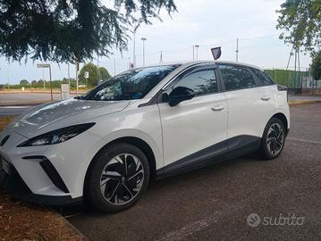 MG MG4 standard 51kw luglio 2023, 27000km