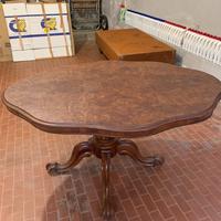 Tavolo a vela antico in radica di noce