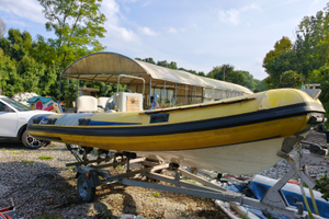 Gommone con motore + carrello