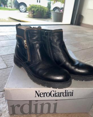 Stivaletti nero Giardini