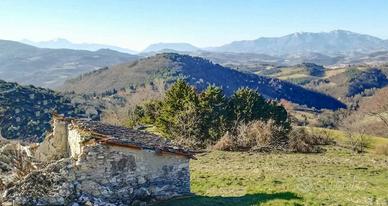 Rudere ad Urbino con splendida vista
