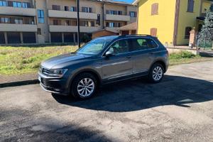 Volkswagen Tiguan 2.0 TDI DSG 4MOTION Executive BM