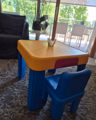 Tavolino e sedia chicco