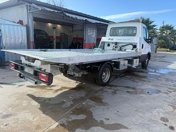 Carroatrezzi Iveco daily 35