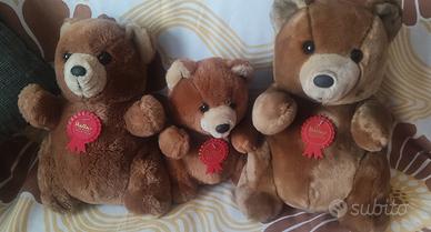 Famiglia di orsetti da collezione