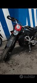 Aprilia sxv 550