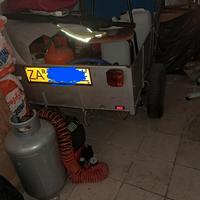 Carrellino con gancio traino