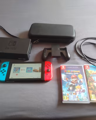 NINTENDO SWITCH V1 UNPACHETD (Negoziabile) 