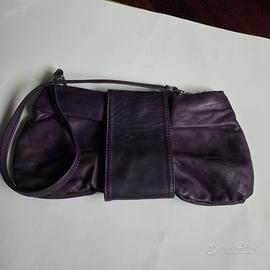 Pochette viola in pelle