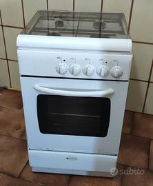 CUCINA 4 FUOCHI PIU FORNO