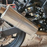 Scarico pedane bauletto z750