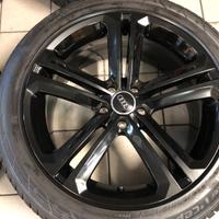 Cerchi in lega 19 Audi Q3 con gomme invernali