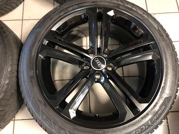 Cerchi in lega 19 Audi Q3 con gomme invernali