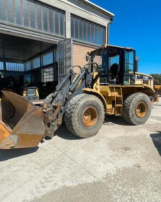 Caterpillar IT28G pala gommata