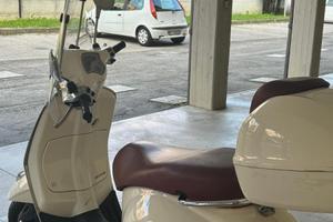 Piaggio Vespa 150 Primavera - 2015