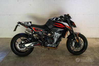 KTM Duke 790